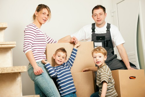 Removal van service for Canary Wharf apartment and office moves
