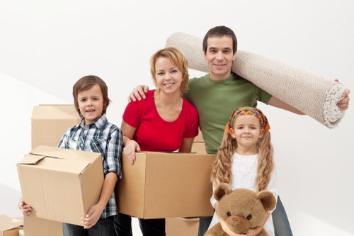Moving van service for nearby Docklands and Canary Wharf