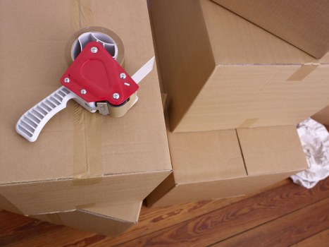 Local movers planning access and lift logistics for a Canary Wharf property move