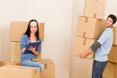 Cubic-yard pricing for a Canary Wharf moving job
